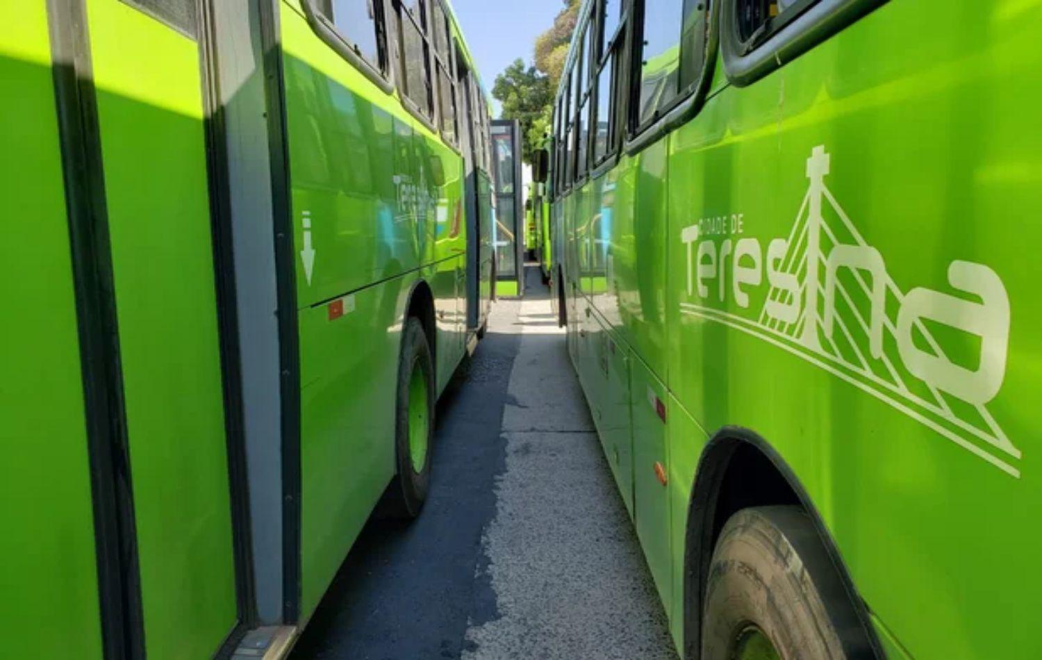 Motoristas e cobradores de ônibus suspendem paralisação em Teresina