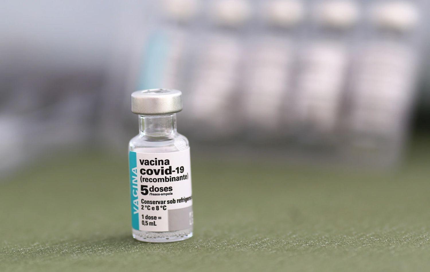 Profissionais da saúde podem agendar a 3ª dose de vacina nesta quarta