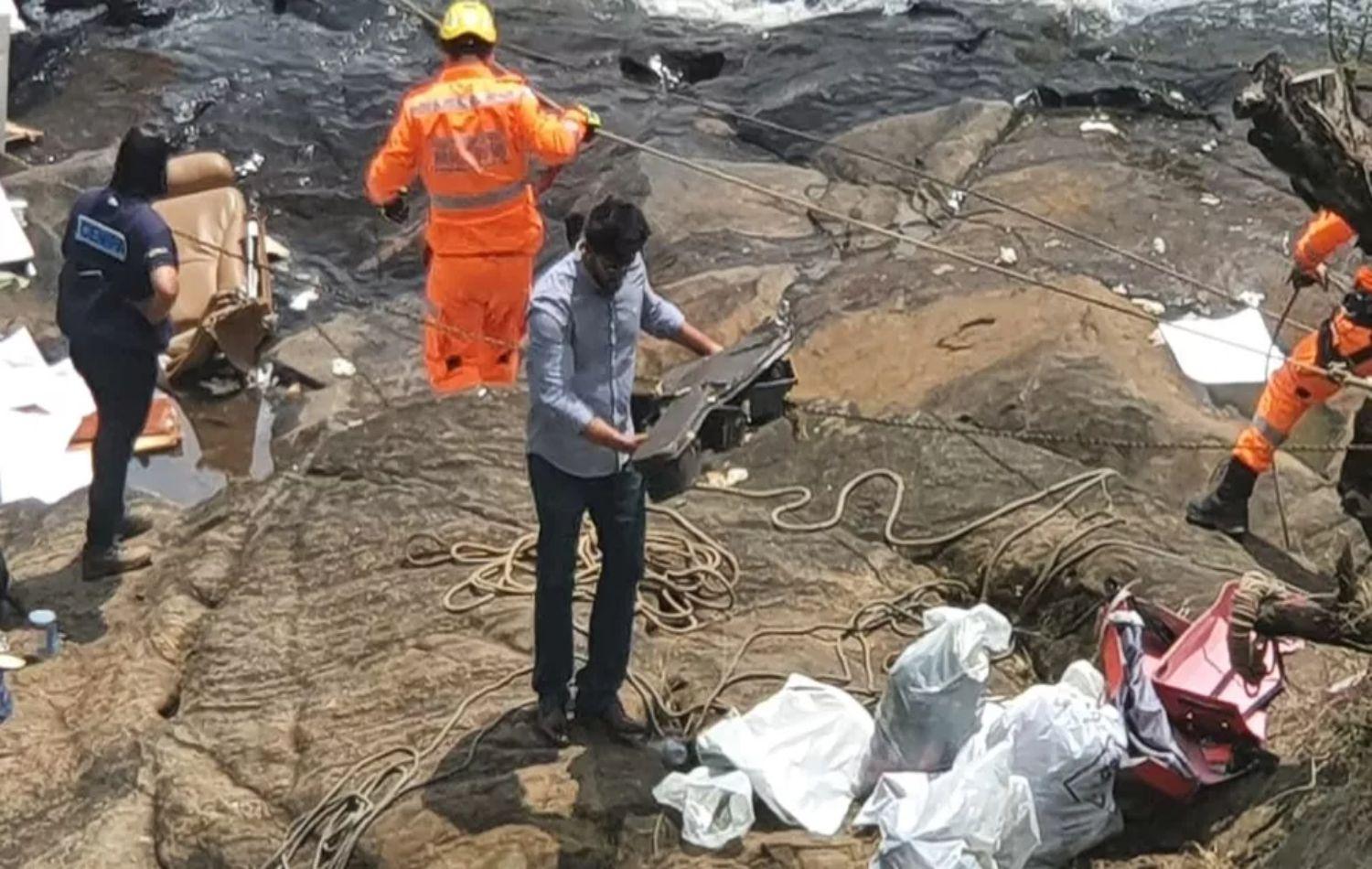 Pertences dos passageiros de acidente que matou Marília Mendonça são retirados de aeronave