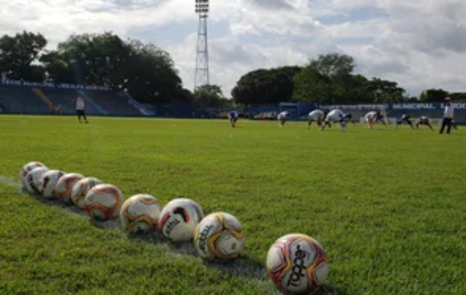Altos e Corisabbá se enfrentam no Lindolfo Monteiro nesta quarta-feira