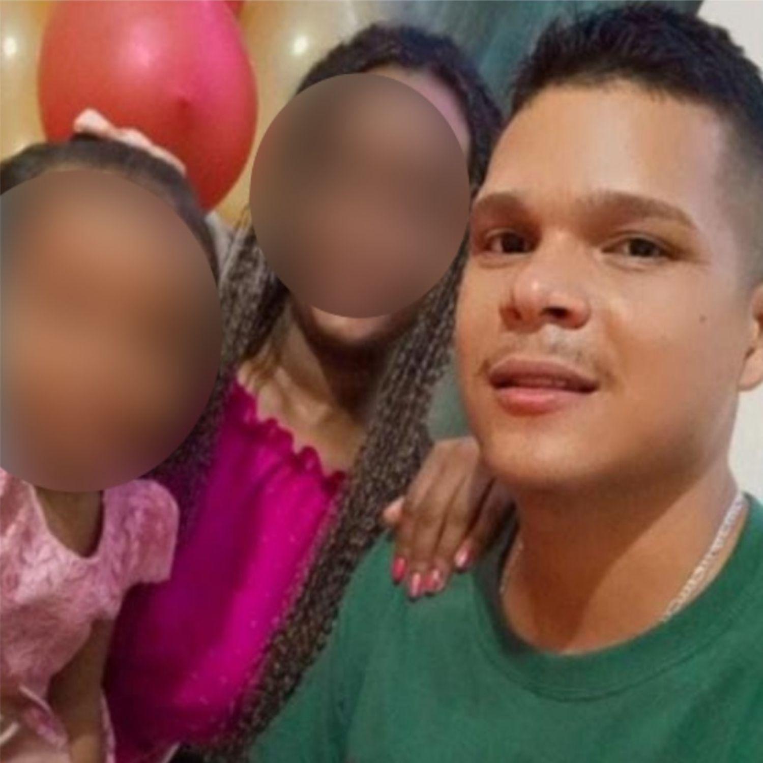 Bandidos matam homem na frente da família na praça do Santa Maria das Vassouras