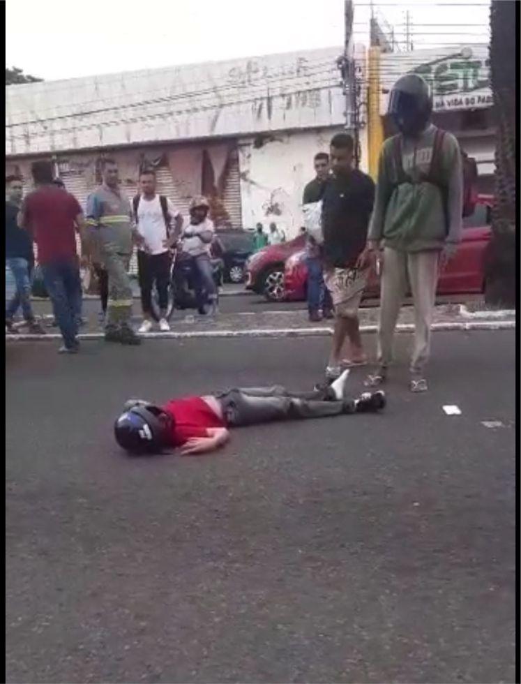 2 bandidos matam jovem a tiros em frente ao Setut em frente à Avenida Maranhão