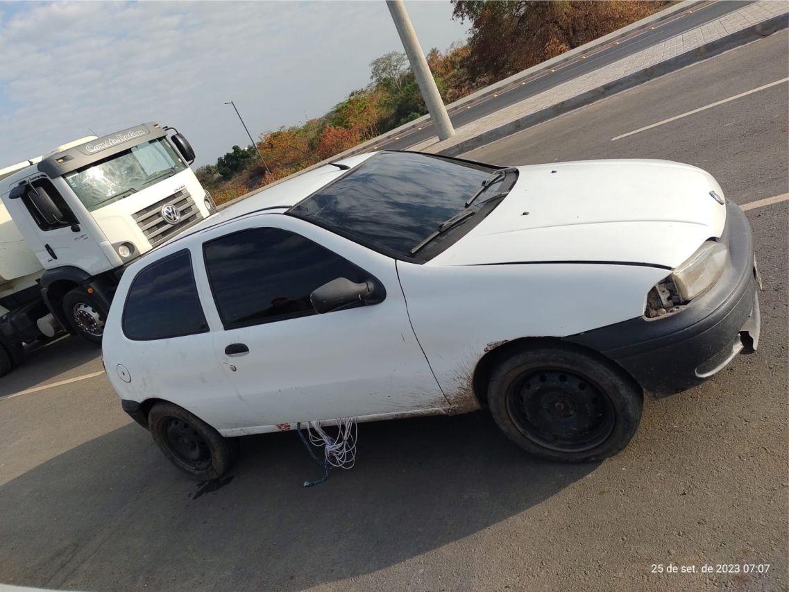 Corpo de homem é encontrado em veículo na Estrada da Alegria, Zona Sul de Teresina