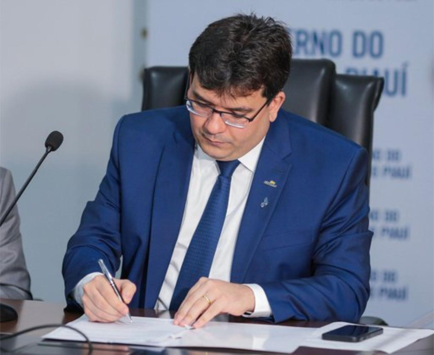 Indenização no Facebook: Usuário é condenado a pagar R$ 8 mil por ofensa ao Governador do Piauí